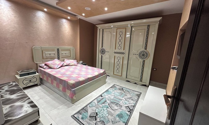 Kafrat al Jabal Apartment | Queen & Safe Apartment