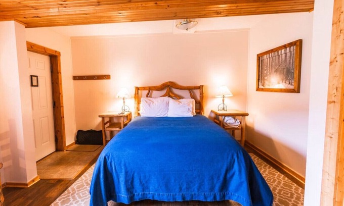Centennial Apartment | Queen Suite in Historic Centennial Hotel