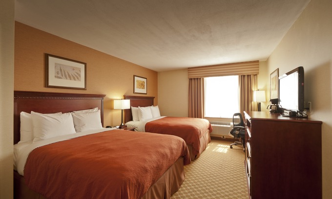 Queens Hotel | Queens County Inn and Suites