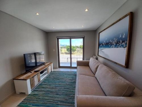 Knysna Central Apartment | Queens Cove Apt 1 two bedroom