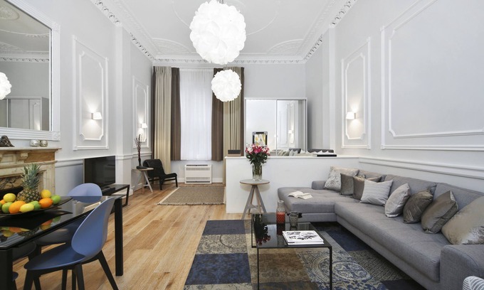 Queen's Gate Apartment | Queensgate Court