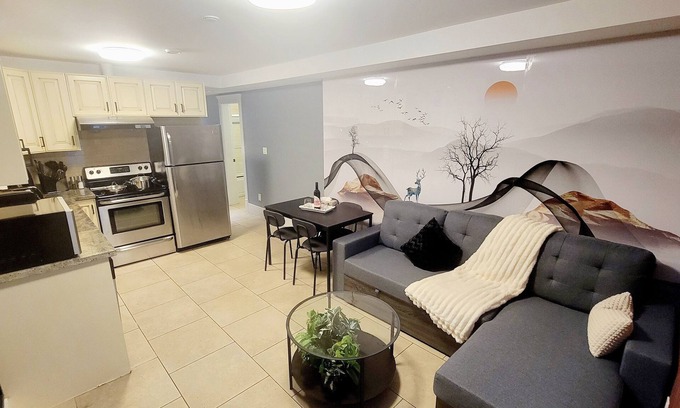 Vancouver South House | Quiant 2 Bedroom Suite