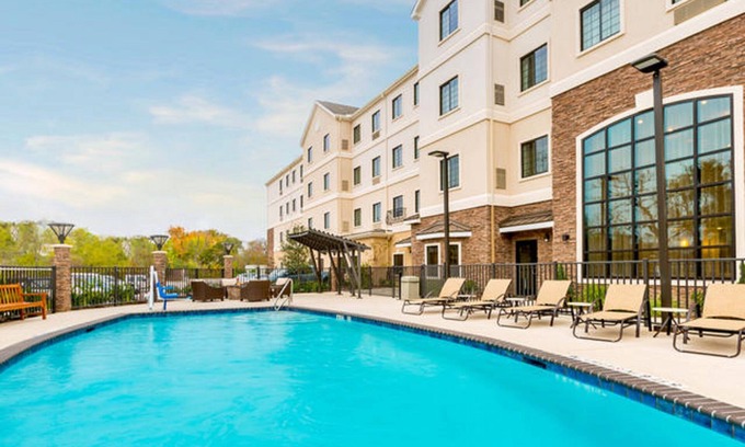 College Station Apartment | Quick Drive to Texas A&M | On-Site Pool + Business Center + Fitness Center