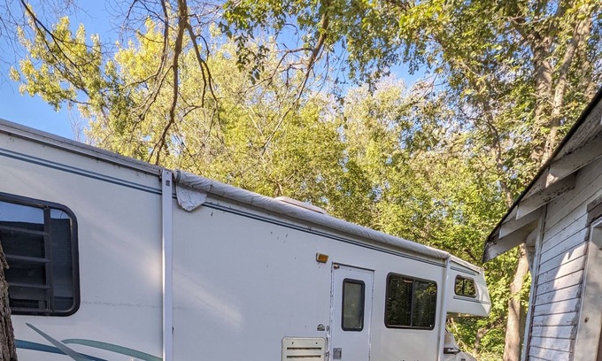 Grant County House | Quick stay? Come to Hideaway! RV that sleeps all your out of town guests!