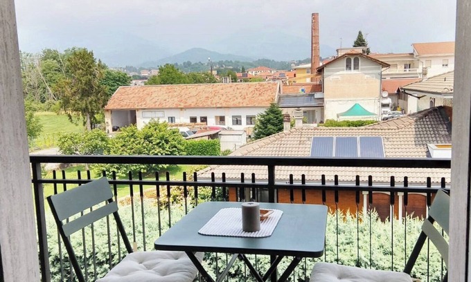 Biella Apartment | QuickHome Appartamento Il Melograno