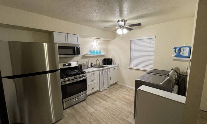 Mesilla Park Apartment | Quiet 1bd/1b with Equestrian Facilities close to Old Town Mesilla