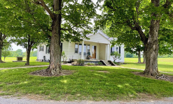 Marion House | Quiet 3-bedroom house in Mexico, Kentucky