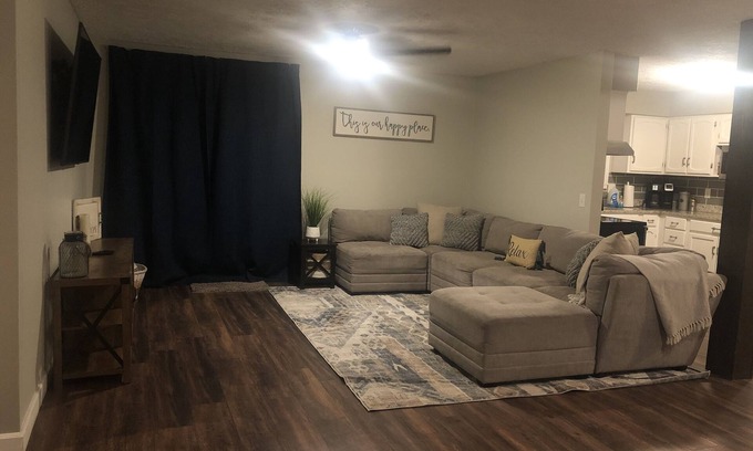 Noblesville House | Quiet 3b/2b close to Fishers, Carmel, Westfield and Noblesville!