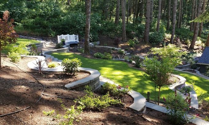 Thurston House | Quiet 4 bedroom Home with Hot Tub nestled in the woods