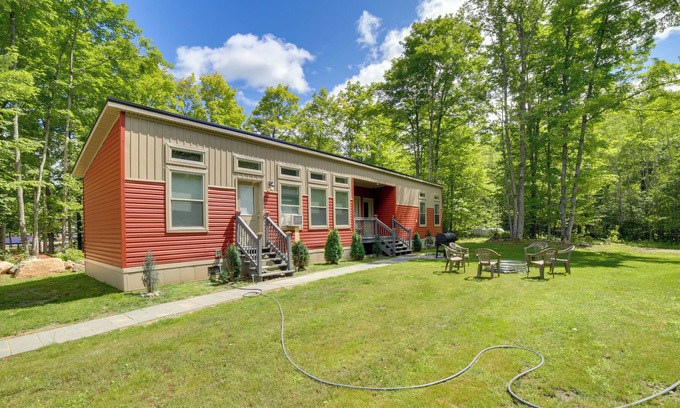 Felch House | Quiet 5-Acre Escape in Iron Mountain w/ Fire Pit!