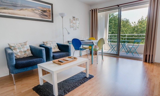 Charente-Maritime Apartment | Quiet and comfortable beachfront apartment - Private parking