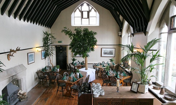 Hook House | Quiet and comfortable rooms between Swindon and Royal Wootton Bassett.