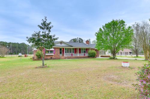 Sumter County House | Quiet and Cozy Rembert Home about 9 Mi to Air Force Base