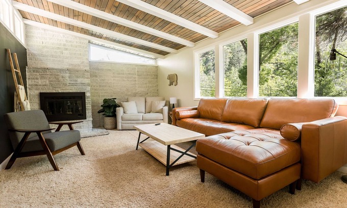 Rapid City Cabin | Quiet and Peaceful Retreat in Spectacular Cleghorn Canyon