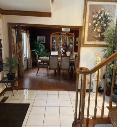 Bolingbrook House | Quiet and spacious Room1