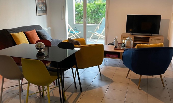 Les Moutiers-en-Retz Apartment | Quiet apartment near the sea in a residence