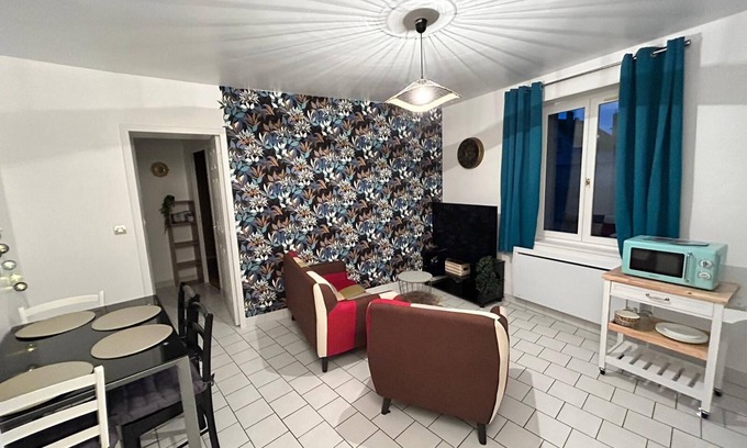 Nevers Apartment | Quiet apartment downtown Nevers Pets welcome