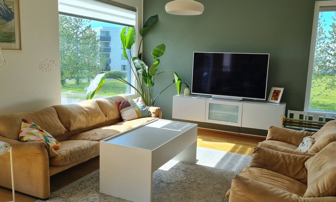 Reykjavik Apartment | Quiet apartment for families in the capital area