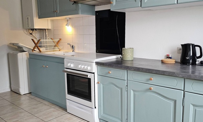 Troyes Apartment | Quiet apartment for up to 6 people, 10 minutes from town center by car!
