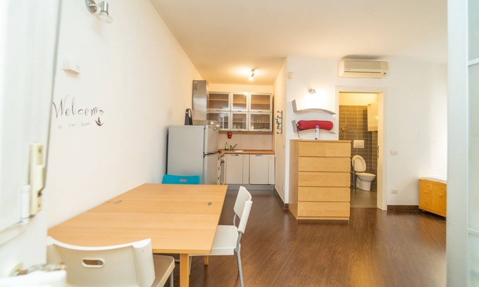 Morivione Apartment | Quiet apartment near fondazione prada