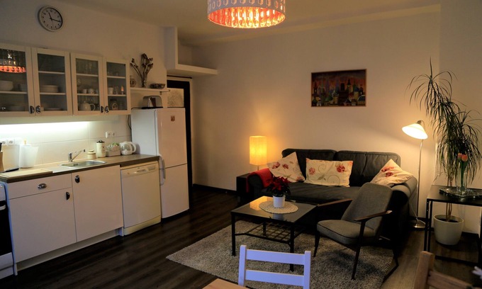 Prague 4 Apartment | QUIET APARTMENT on PANKRAC, 10 min from Old town