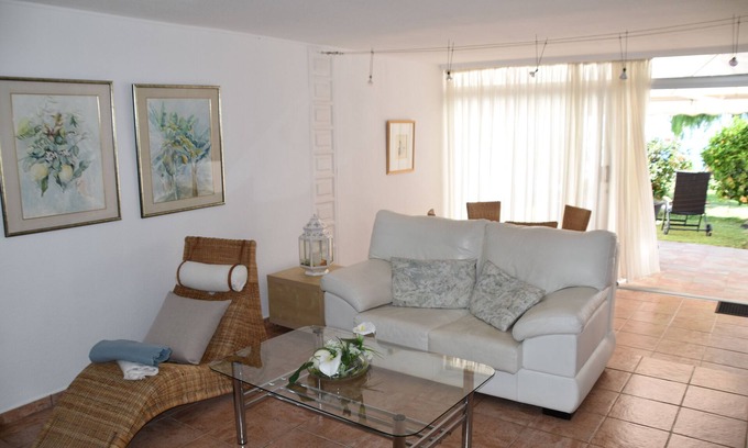 Los Realejos Apartment | Quiet apartment with stunning Atlantic views