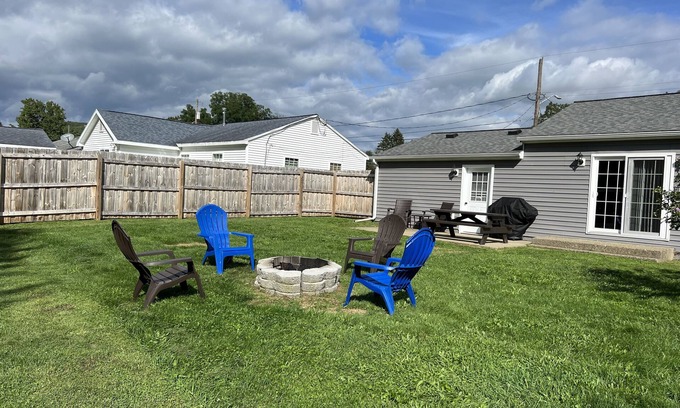Beaver Dams House | Quiet Area In The Middle Of Everything. 7 Minutes To Watkins Glen International.