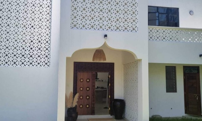 Watamu House | Quiet, bright Dar Jamaa with chef