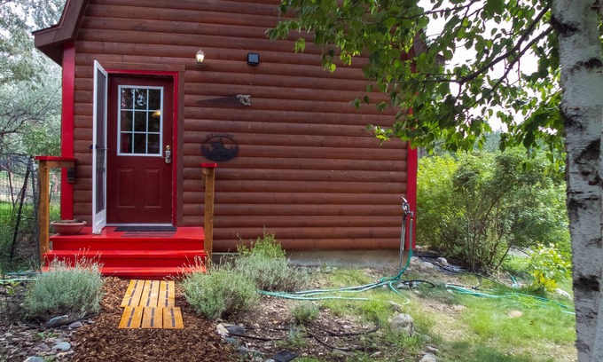 Eureka House | Quiet cabin located in NW Montana, minutes from town with easy access.