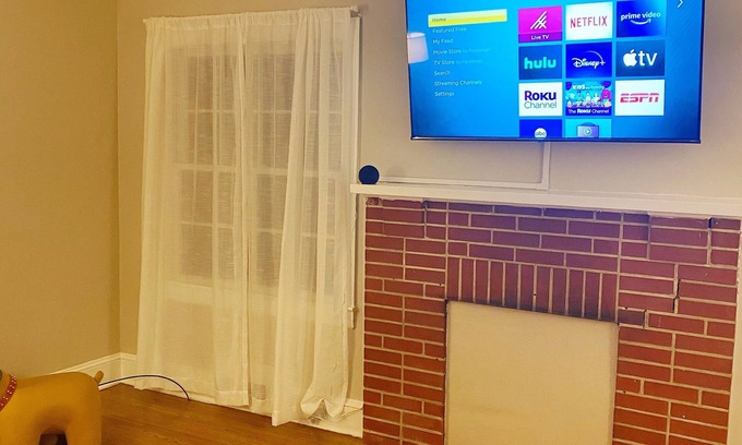 Winston - Salem House | Quiet charming cottage perfect for small group