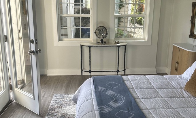 Sunset Park Apartment | Quiet, clean, room/guest house. Convenient location, separate entrance.