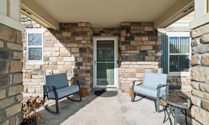 Walnut Grove Apartment | Quiet Comfort Townhome - Your Home away from Home!