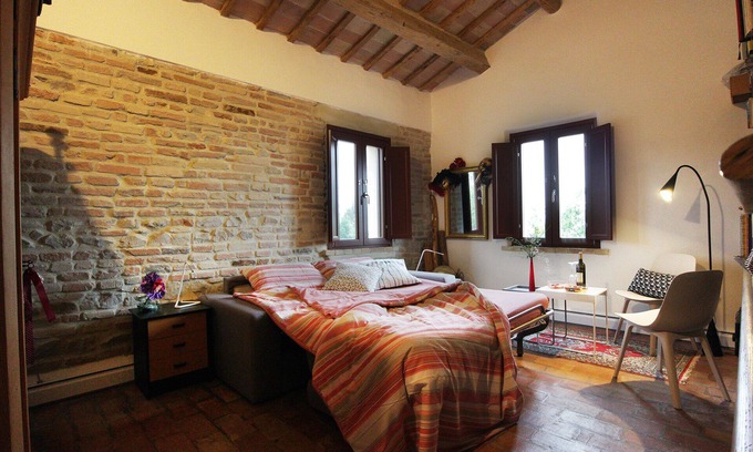 Serra de' Conti Bed & Breakfast | Quiet, comfortable B & B room in the heart of the Marche with 360 ° panorama