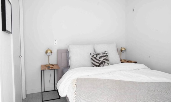 Old Ballard Condo | Quiet Condo - Just off Market St, Awesome Location