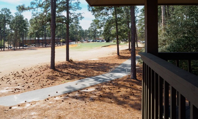 Foxfire Condo | Quiet Condo on Golf Course with EV Plug near Pinehurst