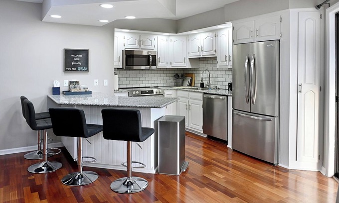 Little River Condo | Quiet condo with king suite 4 miles from the beach,private balcony,pool hot tub.