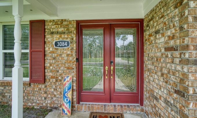 Southside House | Quiet Convenient pool home, centrally located