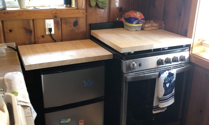 Gaylord Cabin | Quiet Corey Cove One Bedroom Cabin With Otsego Lake Views, Close to Skiing