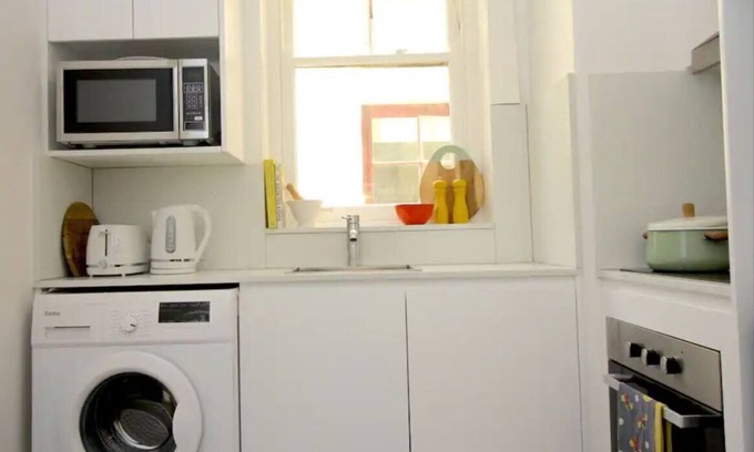 Kings Cross Apartment | Quiet, Cosy Inner City Sanctuary