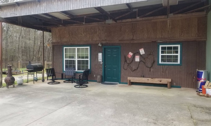 Clarks Hill Apartment | Quiet Country apartment 15 minutes from Downtown Augusta GA/Medical District.