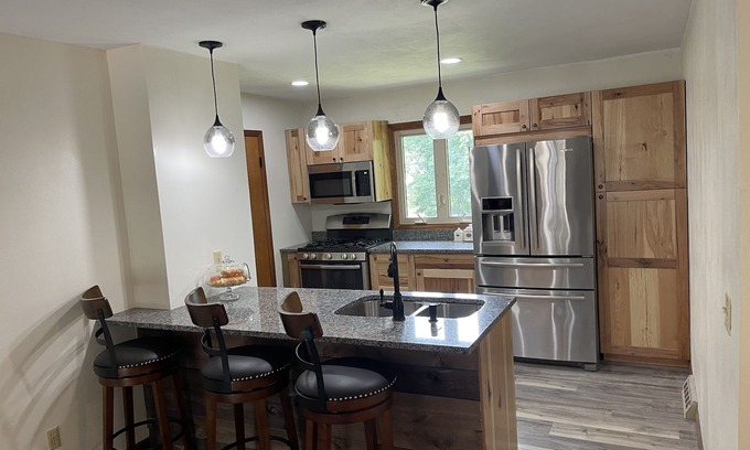 Bettendorf House | Quiet country home close to tbk sports complex