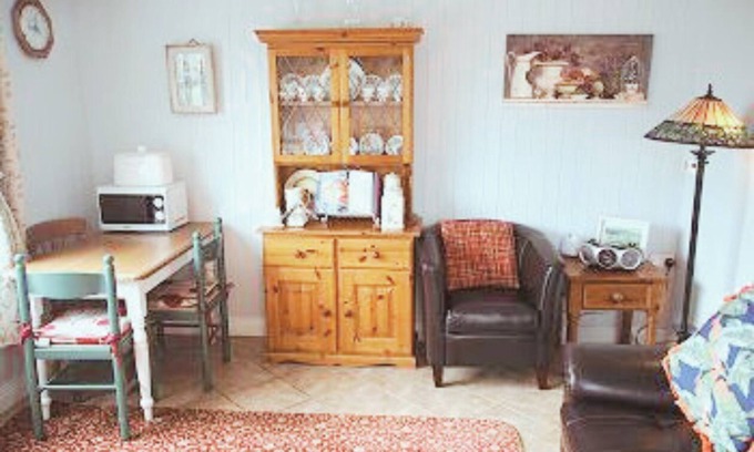 Liscannor House | Quiet country retreat close to the Cliffs of Moher!