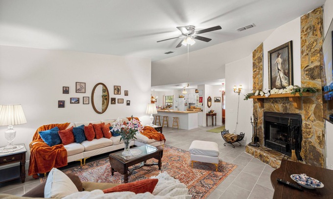 Williston Highlands House | Quiet Country Retreat near Springs & Farms Perfect for Families & Nature Lovers