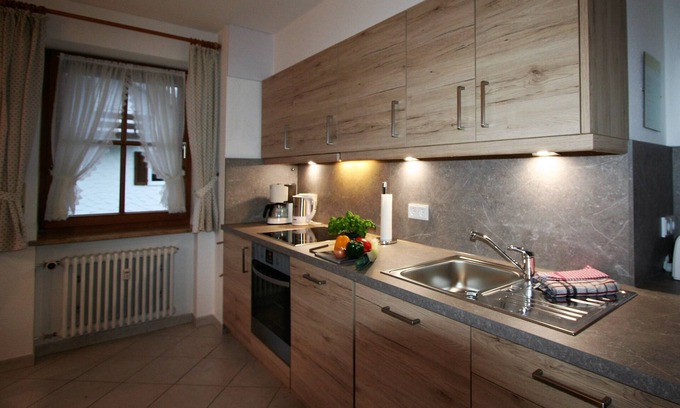 Oberstdorf Apartment | quiet, cozy 2-room apartment, summer: mountain railway incl., garage, balcony