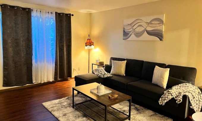 Orange Prairie Apartment | Quiet & Cozy 2BR APT, Black-out Curtains