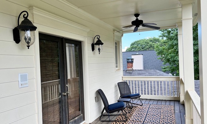 College Park House | Quiet & Cozy 4bd, 3bath Family Home