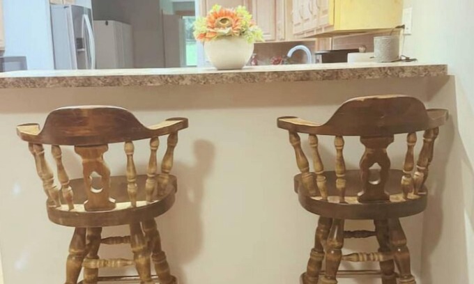 Hamden House | Quiet Cozy Stay Spacious Home Near Beach & Shops