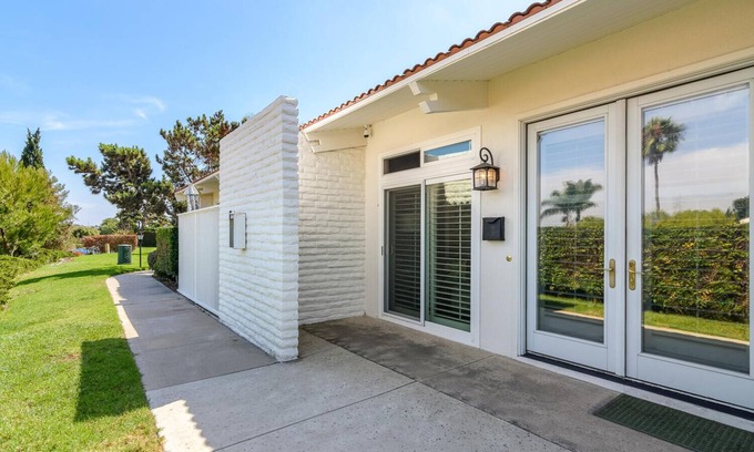 Carlsbad Condo | Quiet Deluxe Getaway at LaCosta