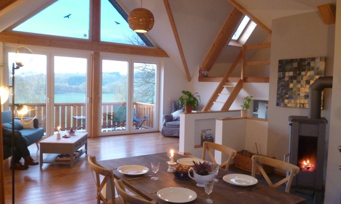 Anschau Apartment | Quiet, exceptional apartment with great views, good Wi-Fi, wood-burning stove