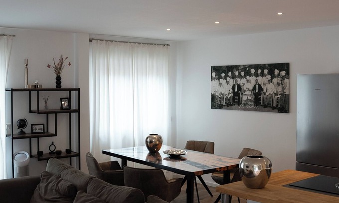 Rheinbach Apartment | Quiet, exclusively furnished apartment, centrally located in the city.